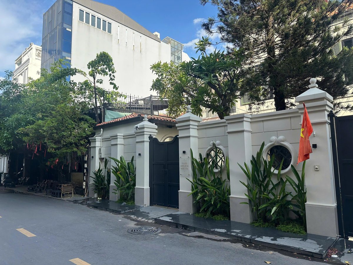 Bán biệt thự sân vườn phong cách Pháp tại Trần Khánh Dư, Quận 1, TP.HCM, vị trí đắc địa, không gian sống sang trọng dành cho giới thượng lưu.