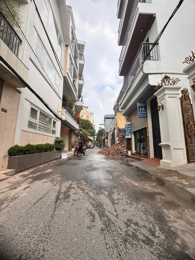 bán nhà ngọc thụy long biên 55m² 5 tầng, mặt tiền 5,25m, giá 18,5 tỷ