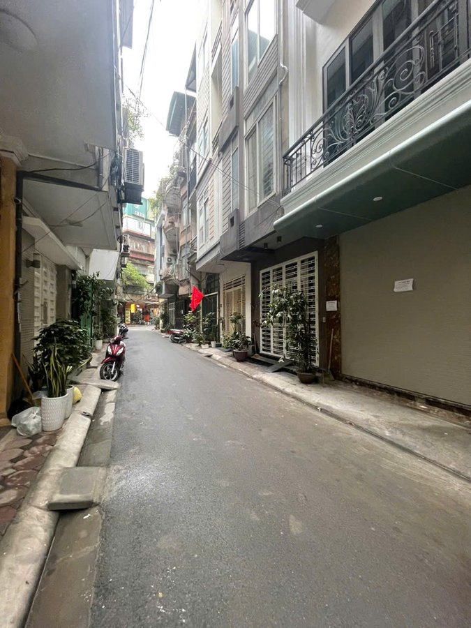 BÁN NHÀ NGUYỄN CHÍ THANH BA ĐÌNH 36/40M² – THANG MÁY – PHÂN LÔ Ô TÔ – VỪA Ở VỪA CHO THUÊ – 22 TỶ