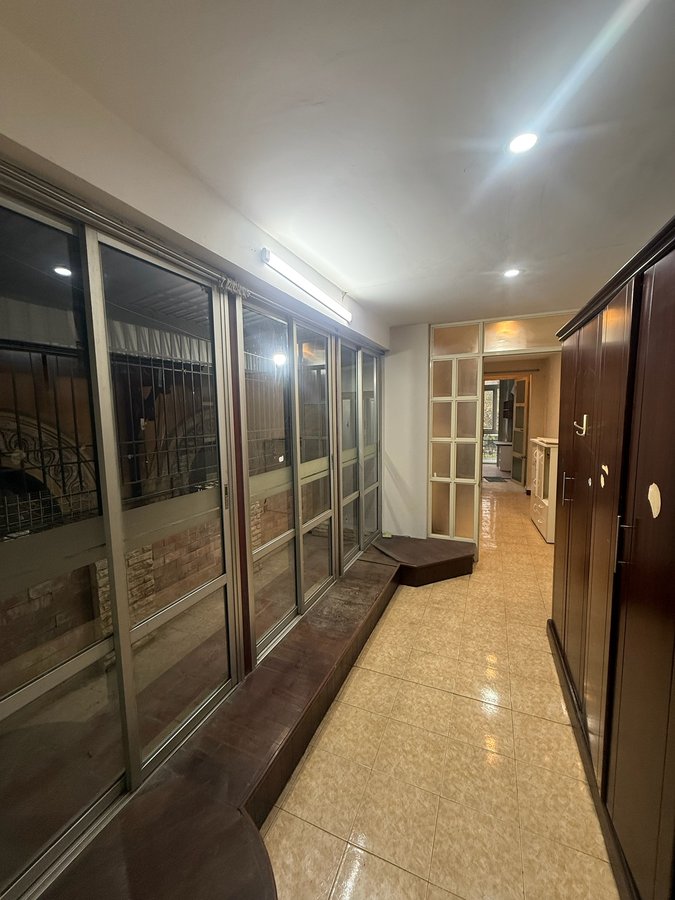 Bán nhà mặt phố  Hoàn Kiếm Hà Nội - Hình 3