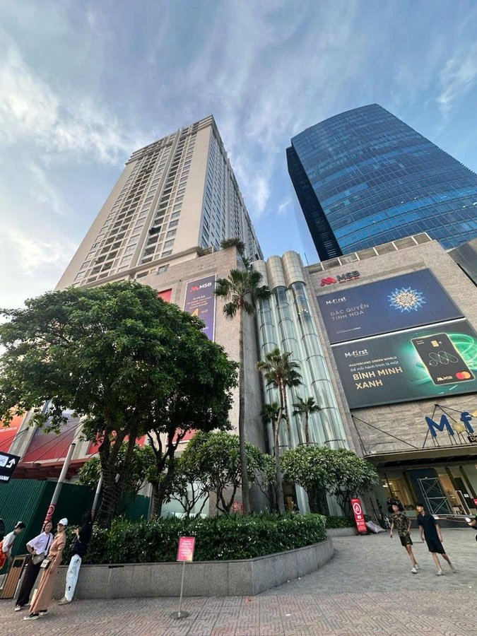 BÁN CĂN HỘ VINHOME 54A NGUYỄN CHÍ THANH 120M² – 3PN – NỘI THẤT CAO CẤP – VIEW TRƯỜNG HỌC – SỔ LÂU DÀI – 17,2 TỶ