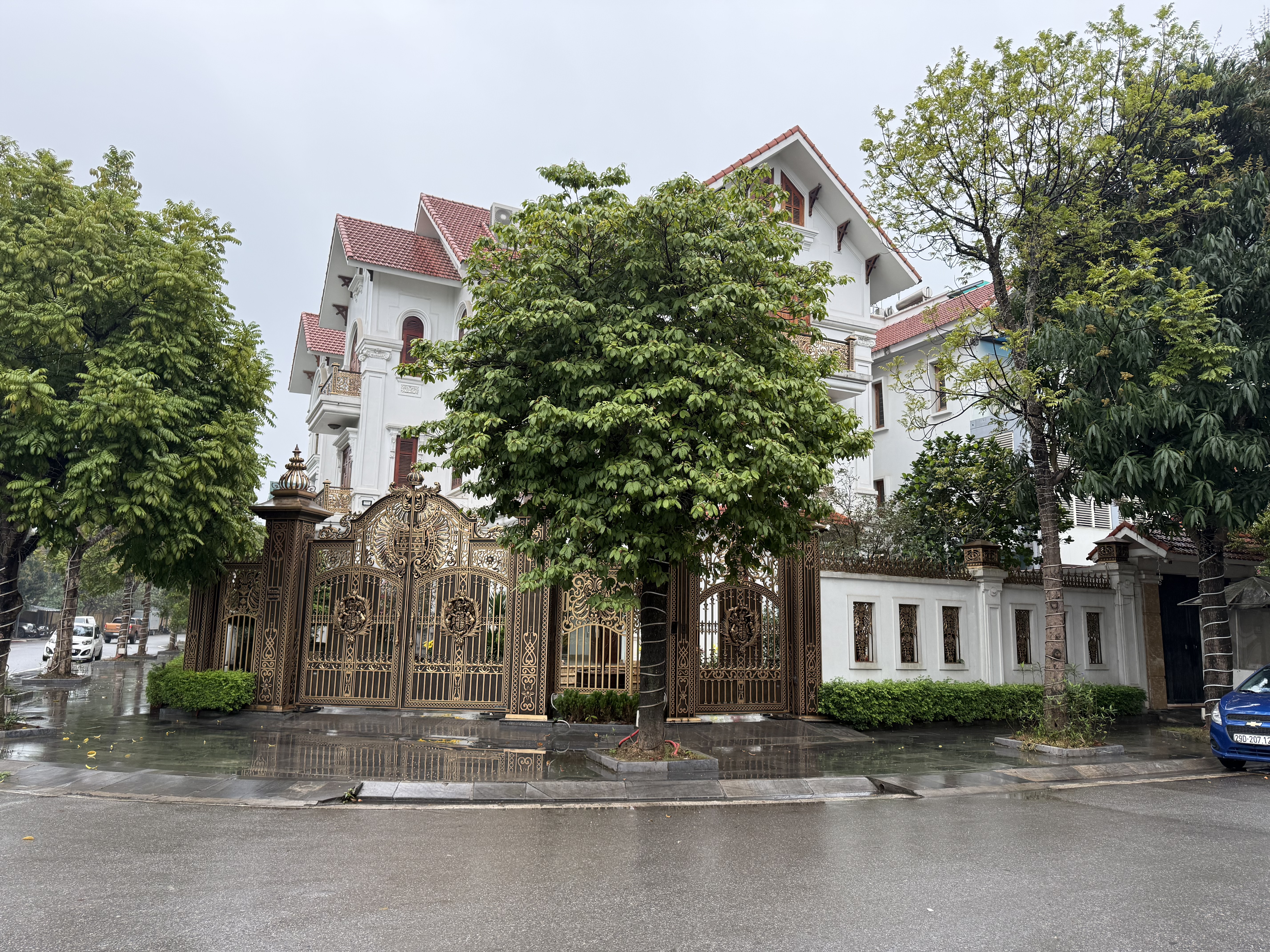 Bán Gấp Biệt Thự Tây Nam Hồ Linh Đàm Hoàng Mai Hà Nội