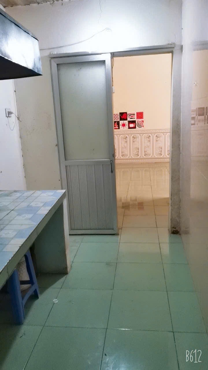 Cho thuê nhà nguyên căn tại ngõ 172 Xuân Đỉnh, quận Bắc Từ Liêm, Hà Nội.