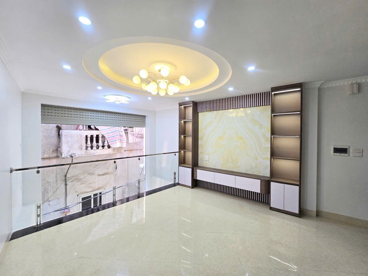 Bán nhà mặt phố Xã Đàn, Đống Đa, Hà Nội - 8 tầng, 120m² tầng 1, 145m²/sàn từ tầng 2, 4 mặt thoáng - Hình 3