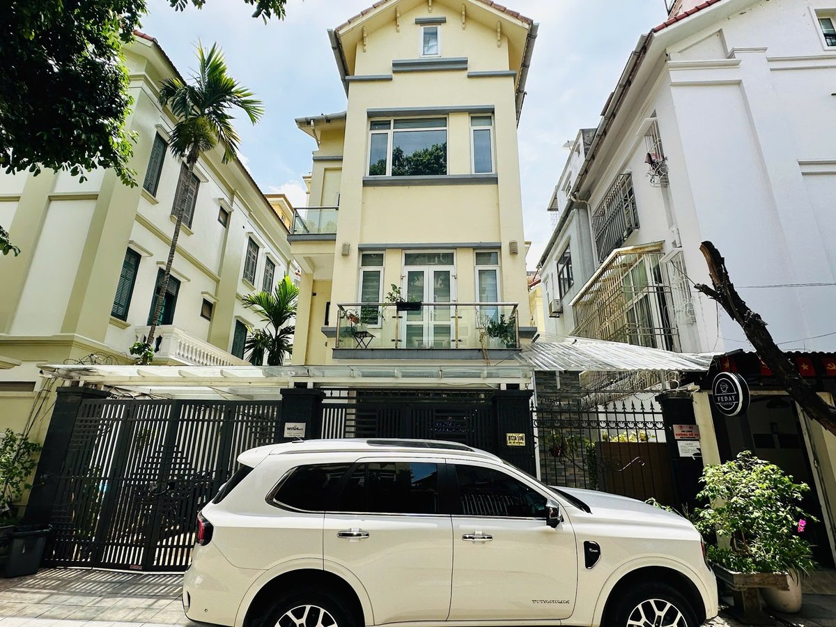 Bán biệt thự Mễ Trì Thượng Nam Từ Liêm 154m² – 3 tầng – hàng xóm Bộ Ngoại giao – đang cho thuê 50 triệu/tháng