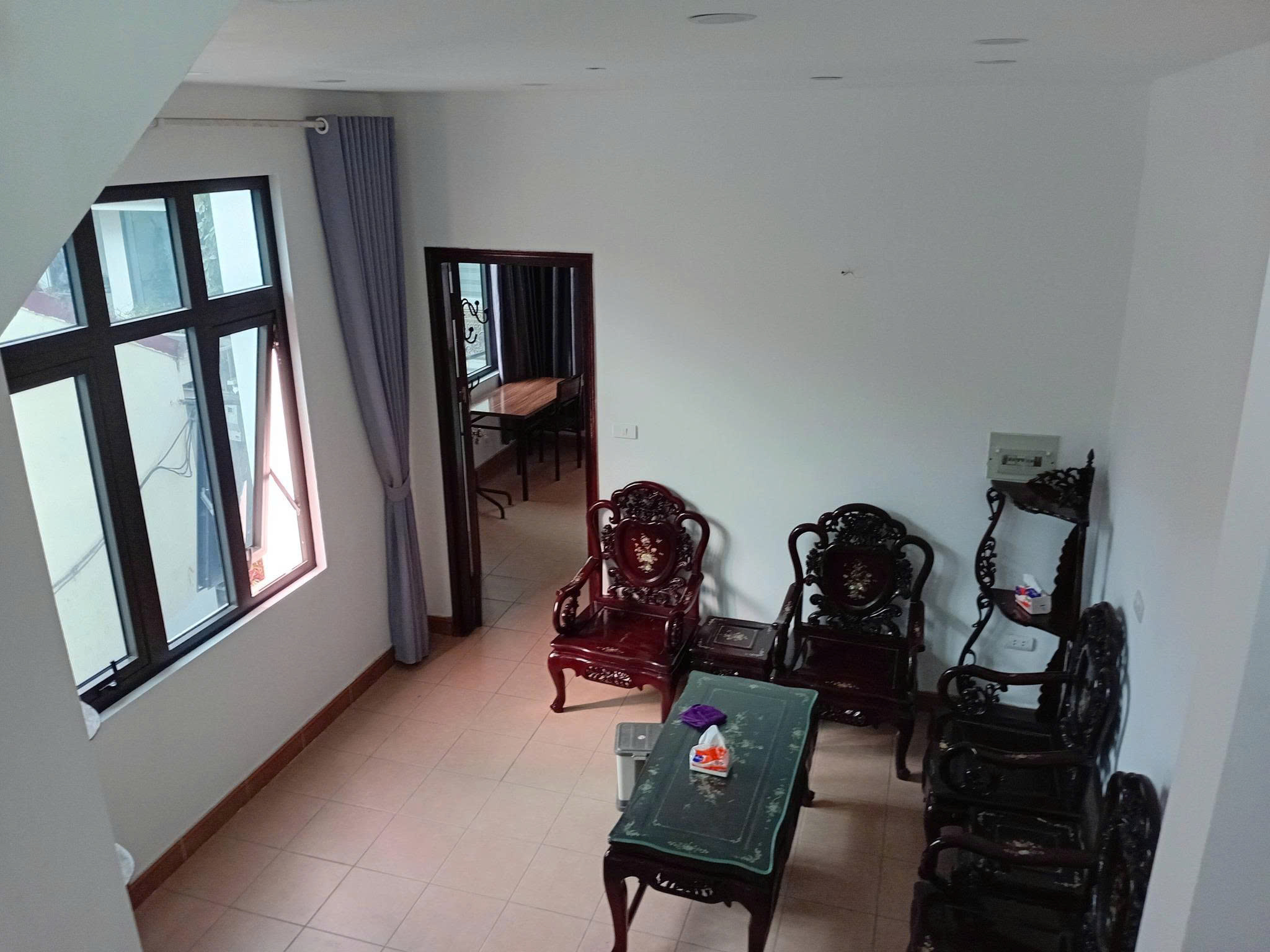 Cho thuê nhà ngõ 208 Giải Phóng phường Đồng Tâm Hai Bà Trưng Hà Nội, nhà nguyên căn ô tô vào, full nội thất