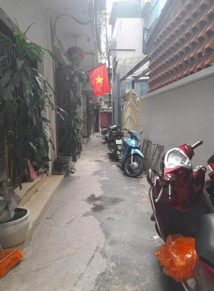 Cho thuê nhà ngõ 218 Khâm Thiên, phường Khâm Thiên, Đống Đa, Hà Nội - 4 tầng, 3 phòng ngủ, có sân để xe - Hình 9