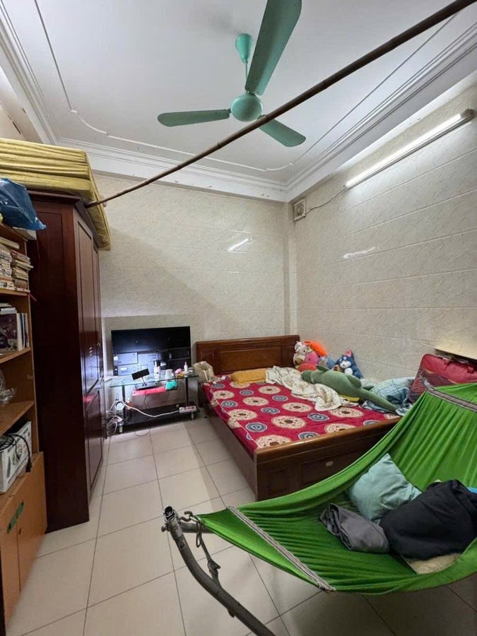 Bán tòa căn hộ dịch vụ phố Chùa Láng, Đống Đa, Hà Nội – 83m², 7 tầng, doanh thu 70 triệu/tháng, giá 42 tỷ